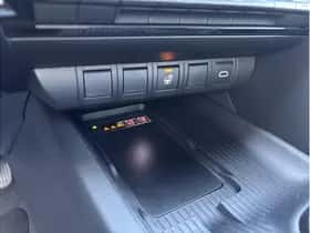 Toyota C-HR (2025) thumbnail 25