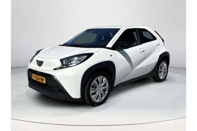 Toyota Aygo X (2023) thumbnail 1