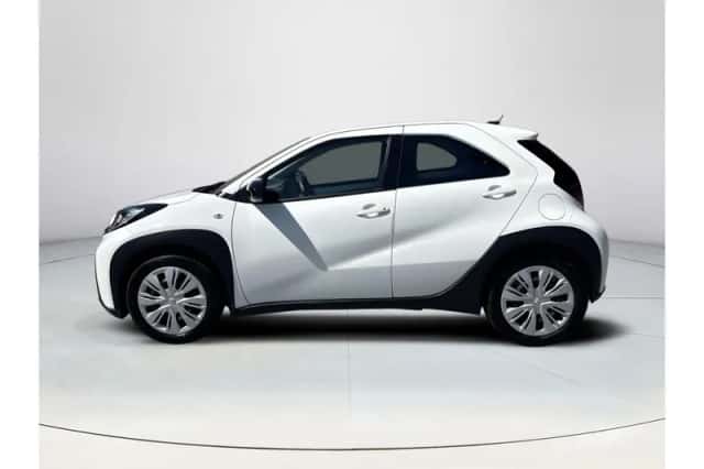 Toyota Aygo X (2023) thumbnail 2