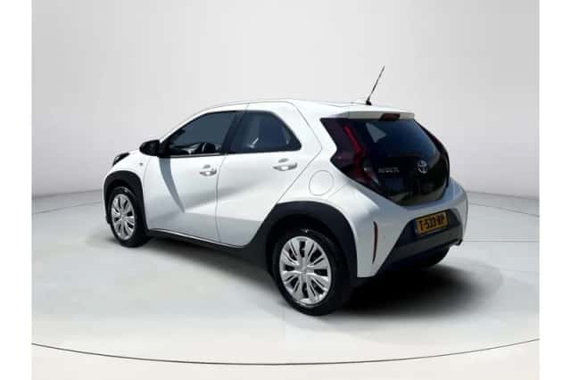 Toyota Aygo X (2023) thumbnail 3