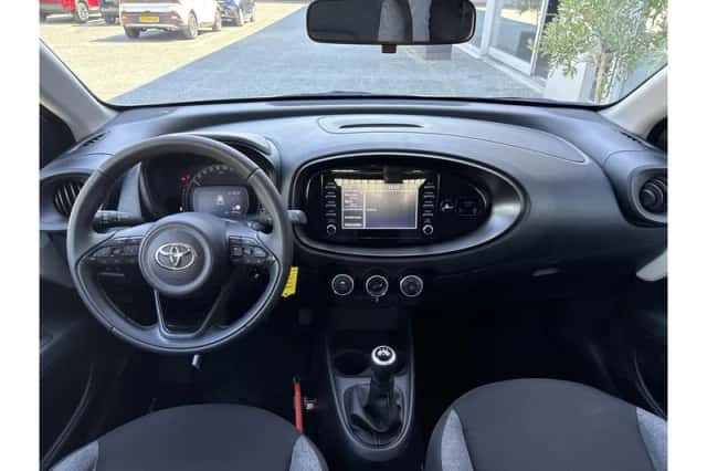 Toyota Aygo X (2023) thumbnail 6