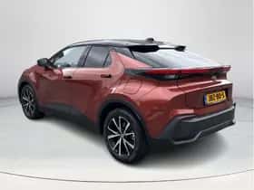 Toyota C-HR (2025) thumbnail 3
