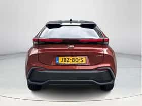 Toyota C-HR (2025) thumbnail 5