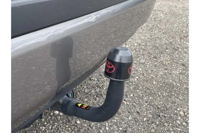 Toyota RAV4 (2021) thumbnail 6
