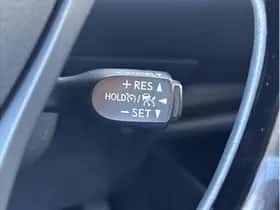 Toyota C-HR (2022) thumbnail 18