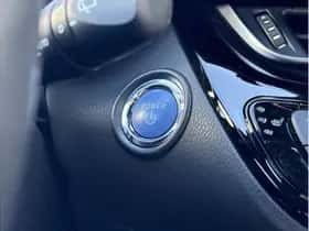 Toyota C-HR (2022) thumbnail 19