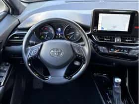Toyota C-HR (2022) thumbnail 23