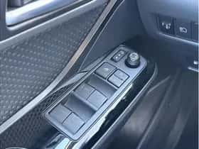 Toyota C-HR (2022) thumbnail 24