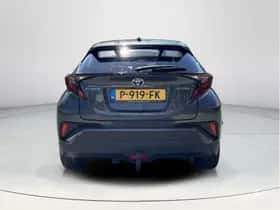 Toyota C-HR (2022) thumbnail 5