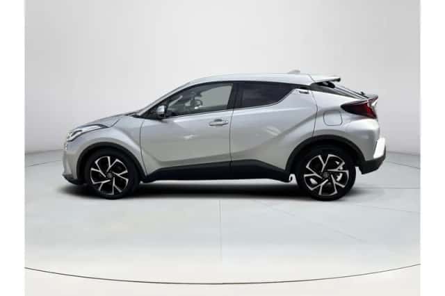 Toyota C-HR (2023) thumbnail 2