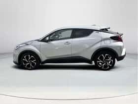 Toyota C-HR (2023) thumbnail 2