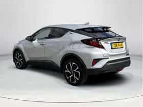 Toyota C-HR (2023) thumbnail 3