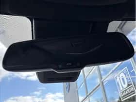 Toyota C-HR (2023) thumbnail 28