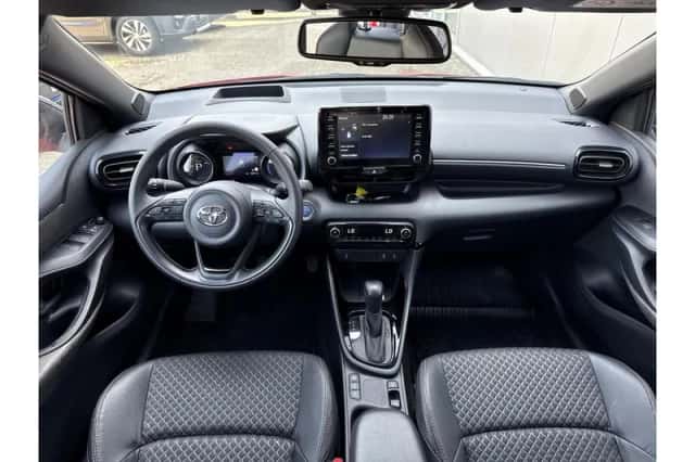 Toyota Yaris (2021) thumbnail 6