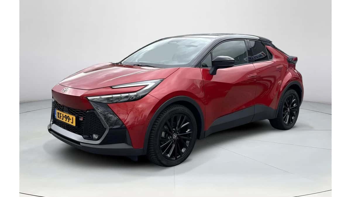 Toyota C-HR (2024) — foto 1