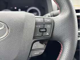Toyota C-HR (2024) thumbnail 18