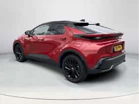 Toyota C-HR (2024) thumbnail 3