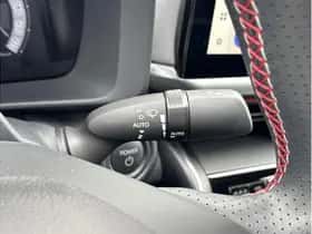 Toyota C-HR (2024) thumbnail 22