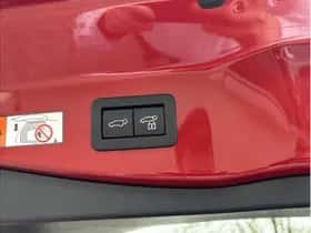 Toyota C-HR (2024) thumbnail 32
