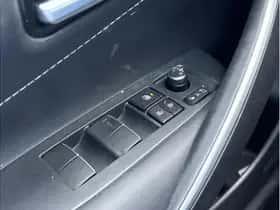 Toyota Corolla (2024) thumbnail 23