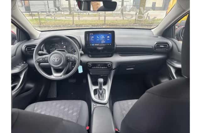 Toyota Yaris (2026) thumbnail 6