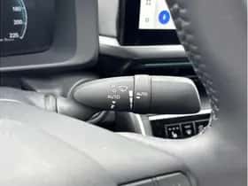 Toyota C-HR (2025) thumbnail 25