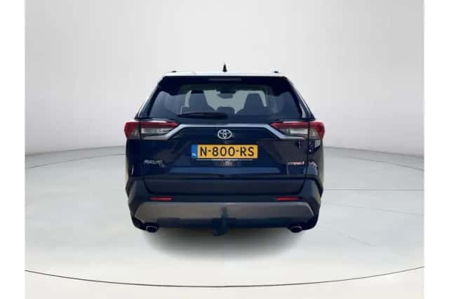 Toyota RAV4 (2022) thumbnail 5