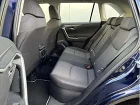 Toyota RAV4 (2022) thumbnail 8