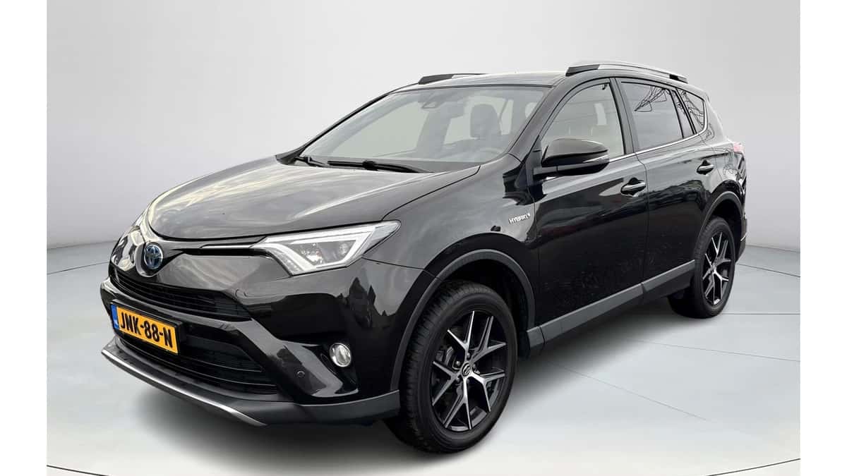 Toyota RAV4 (2018) — foto 1