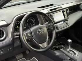 Toyota RAV4 (2018) thumbnail 14