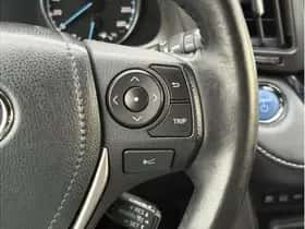 Toyota RAV4 (2018) thumbnail 16