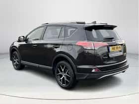 Toyota RAV4 (2018) thumbnail 3