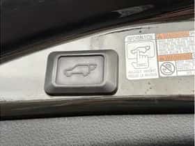 Toyota RAV4 (2018) thumbnail 30