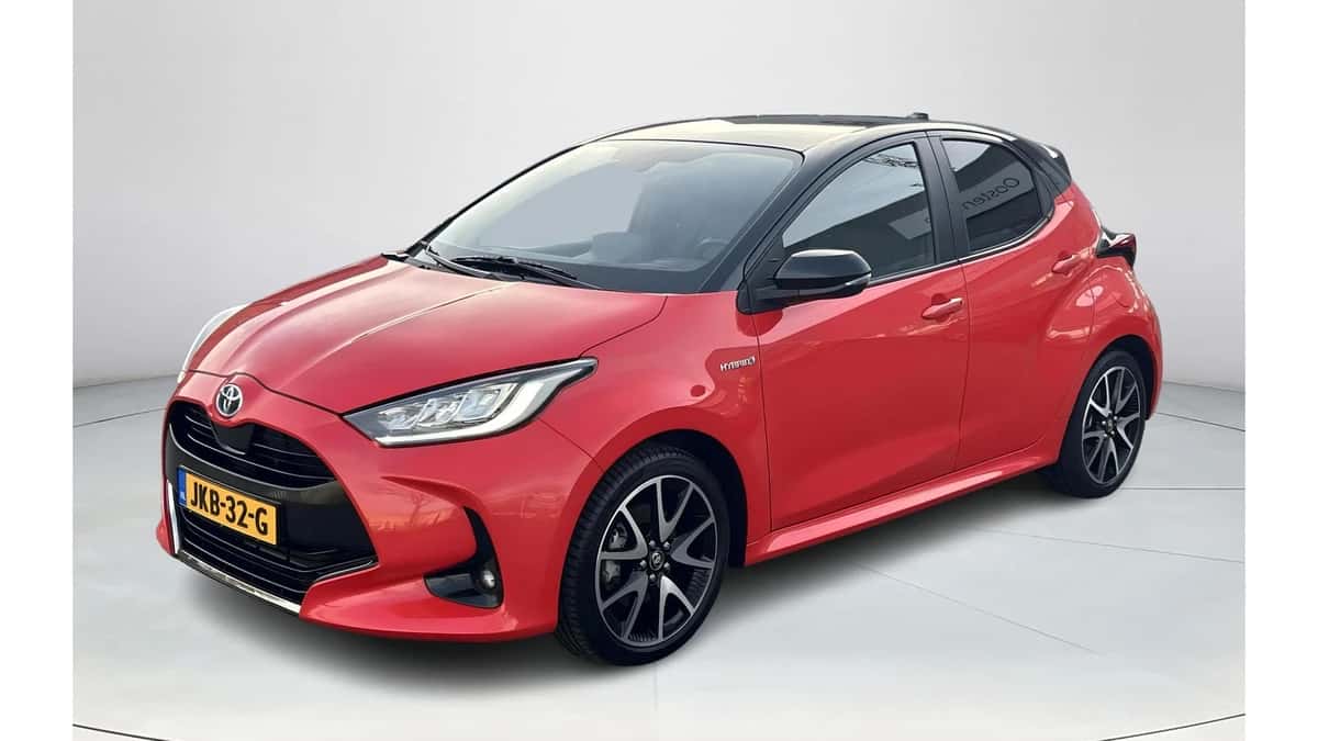 Toyota Yaris (2021) — foto 1