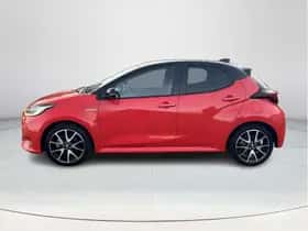 Toyota Yaris (2021) thumbnail 2