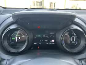 Toyota Yaris (2021) thumbnail 11