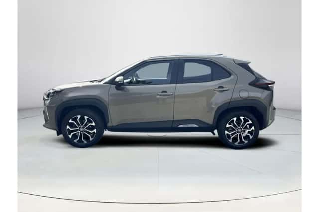 Toyota Yaris Cross (2022) thumbnail 2