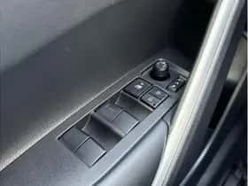 Toyota Corolla (2024) thumbnail 22