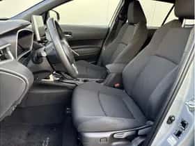 Toyota Corolla (2024) thumbnail 7