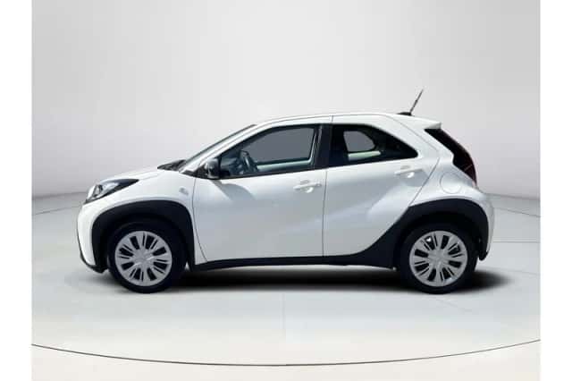 Toyota Aygo X (2023) thumbnail 2