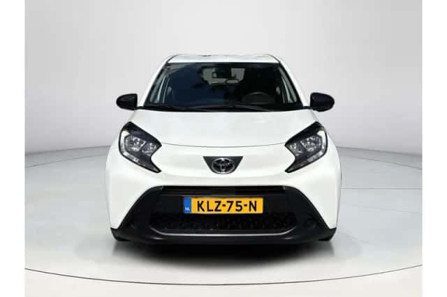 Toyota Aygo X (2023) thumbnail 4