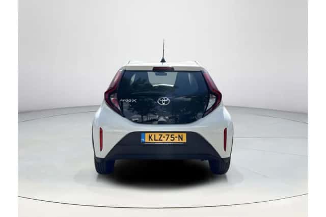 Toyota Aygo X (2023) thumbnail 5
