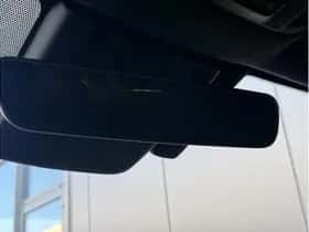 Toyota C-HR (2025) thumbnail 24