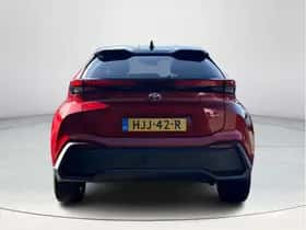 Toyota C-HR (2025) thumbnail 4