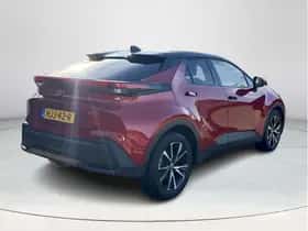 Toyota C-HR (2025) thumbnail 32