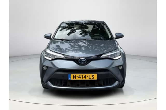 Toyota C-HR (2021) thumbnail 4