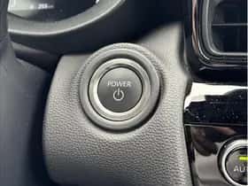 Toyota Yaris Cross (2025) thumbnail 17