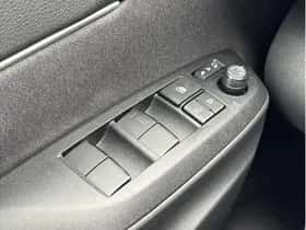 Toyota Yaris Cross (2025) thumbnail 22