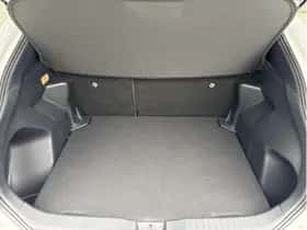 Toyota Yaris Cross (2025) thumbnail 30