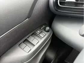 Toyota Yaris Cross (2025) thumbnail 24
